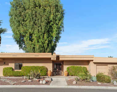 42410 Adams Street - Photo Thumbnail 4