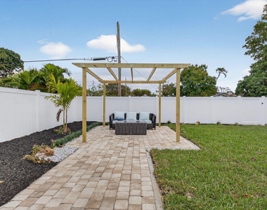 341 Se 3rd Avenue - Photo Thumbnail 17