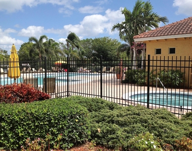 1915 Lavers Circle - Photo Thumbnail 16