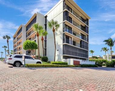 225 S Beach Road - Photo Thumbnail 1