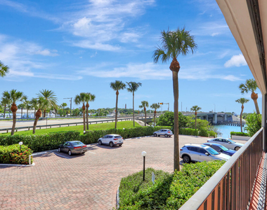 225 S Beach Road - Photo Thumbnail 4