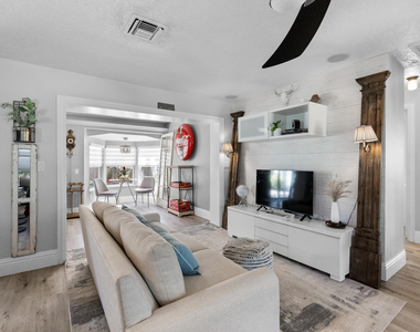 1605 Treemont Avenue - Photo Thumbnail 21