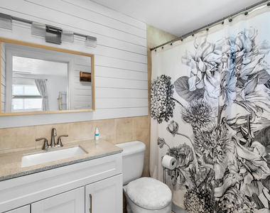1605 Treemont Avenue - Photo Thumbnail 29