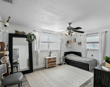 1605 Treemont Avenue - Photo Thumbnail 31