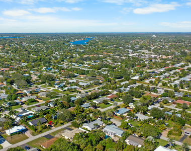 1605 Treemont Avenue - Photo Thumbnail 6