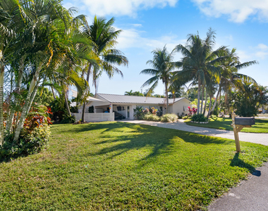 1605 Treemont Avenue - Photo Thumbnail 2