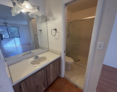 110 Se 7th St- Unit 5 Bldg 110 - Photo Thumbnail 16