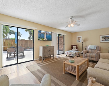 1420 Ocean Way - Photo Thumbnail 2