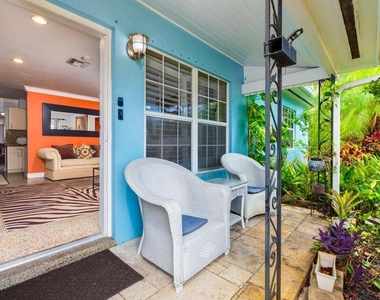 145 Se 3rd Avenue - Photo Thumbnail 1