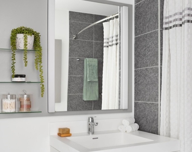 555 West 38th Street - Photo Thumbnail 3