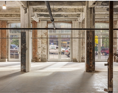 461 W 126th St - Photo Thumbnail 4