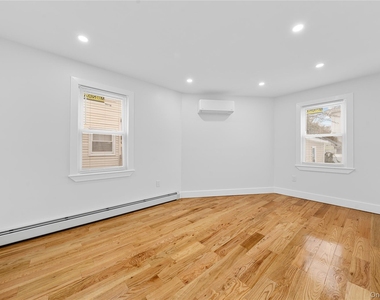 24533 147th Road - Photo Thumbnail 7