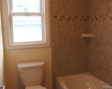 209 S Division Street - Photo Thumbnail 7