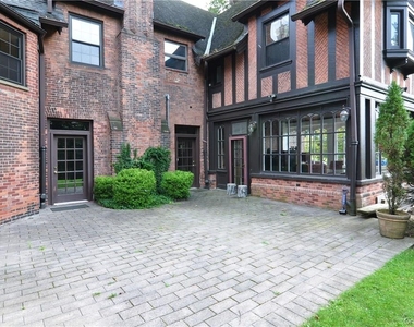136 Harriman Road - Photo Thumbnail 20