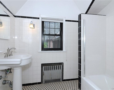 136 Harriman Road - Photo Thumbnail 19