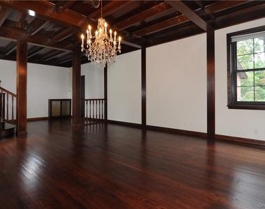 136 Harriman Road - Photo Thumbnail 4