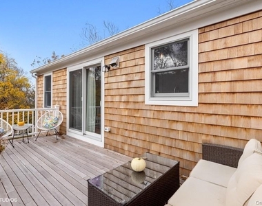 24 Cliff Way - Photo Thumbnail 18
