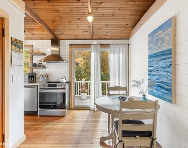 24 Cliff Way - Photo Thumbnail 11