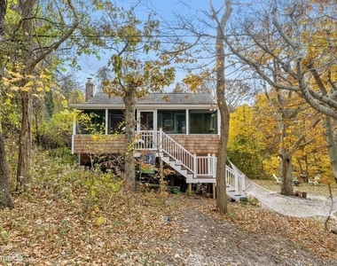 24 Cliff Way - Photo Thumbnail 1