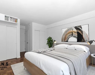 65 W 55th Street - Photo Thumbnail 9