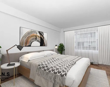 65 W 55th Street - Photo Thumbnail 8