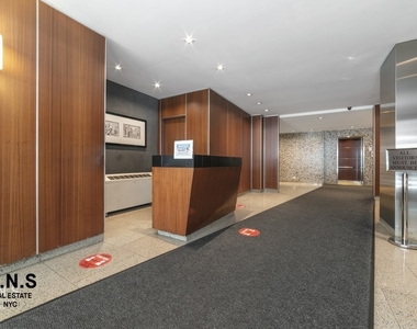 65 W 55th Street - Photo Thumbnail 14