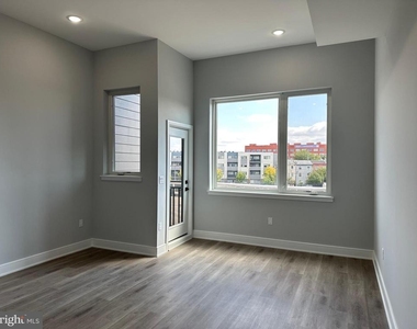 1522 N 4th Street - Photo Thumbnail 5