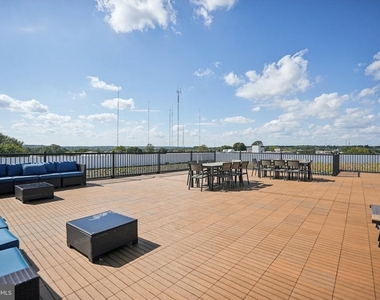 6515 Ridge Avenue - Photo Thumbnail 14