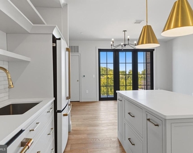 8623 Germantown Unit 204 Avenue - Photo Thumbnail 13