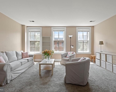 1435 Bolton Street - Photo Thumbnail 19