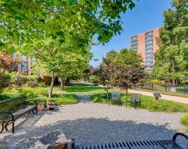 1435 Bolton Street - Photo Thumbnail 11
