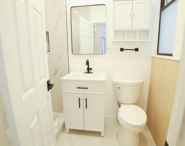 1822 15th Street Nw - Photo Thumbnail 5