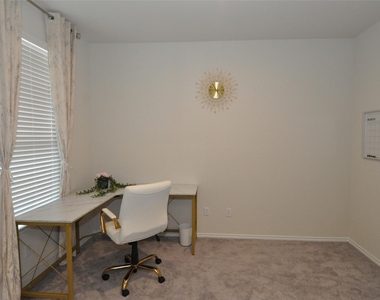 1717 T H Johnson Dr - Photo Thumbnail 10