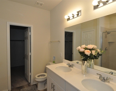 1717 T H Johnson Dr - Photo Thumbnail 11