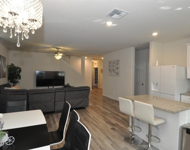 1717 T H Johnson Dr - Photo Thumbnail 4