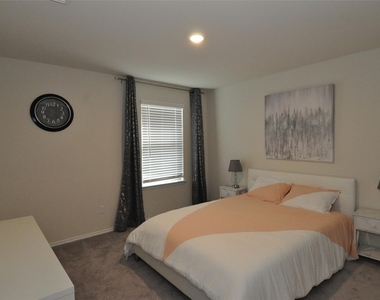 1717 T H Johnson Dr - Photo Thumbnail 19