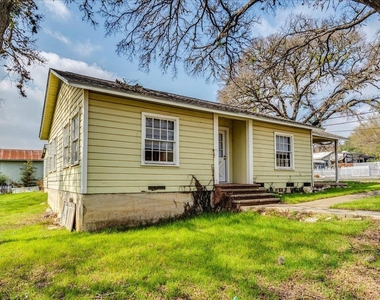1119 N Lbj Dr - Photo Thumbnail 4
