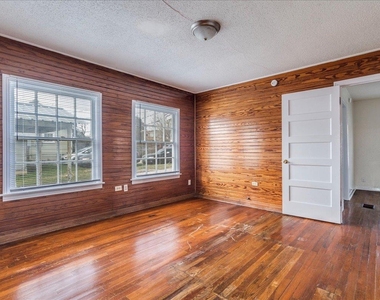 1119 N Lbj Dr - Photo Thumbnail 12