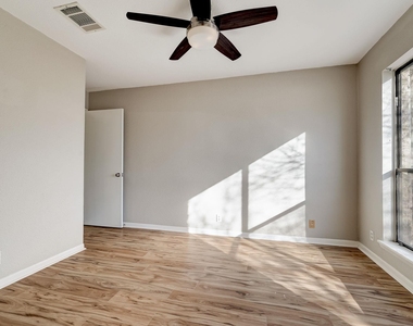 1406 Hyridge Circle - Photo Thumbnail 14