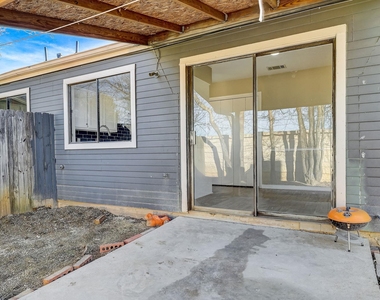 1406 Hyridge Circle - Photo Thumbnail 18