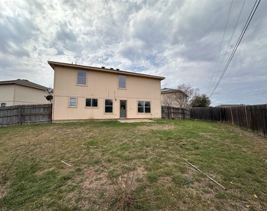 722 Lavaca Loop - Photo Thumbnail 23