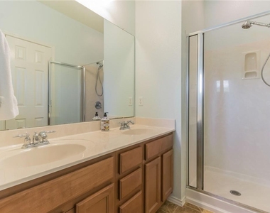 9201 Brodie Ln - Photo Thumbnail 21