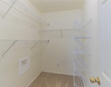 9201 Brodie Ln - Photo Thumbnail 22