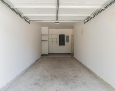 9201 Brodie Ln - Photo Thumbnail 29