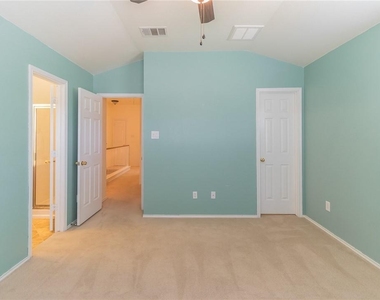 9201 Brodie Ln - Photo Thumbnail 19