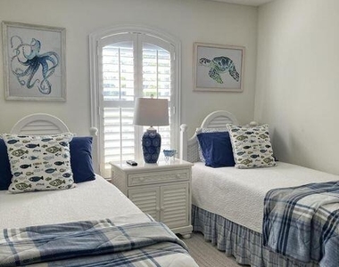 1587 Linkside Drive - Photo Thumbnail 14
