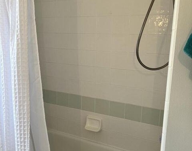 1587 Linkside Drive - Photo Thumbnail 16