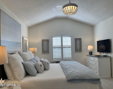 1587 Linkside Drive - Photo Thumbnail 12