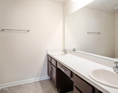 73 Java Lane - Photo Thumbnail 10