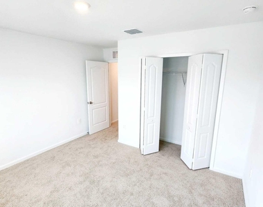 307 Redbud Road - Photo Thumbnail 24